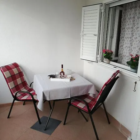 Slavka Apartment *