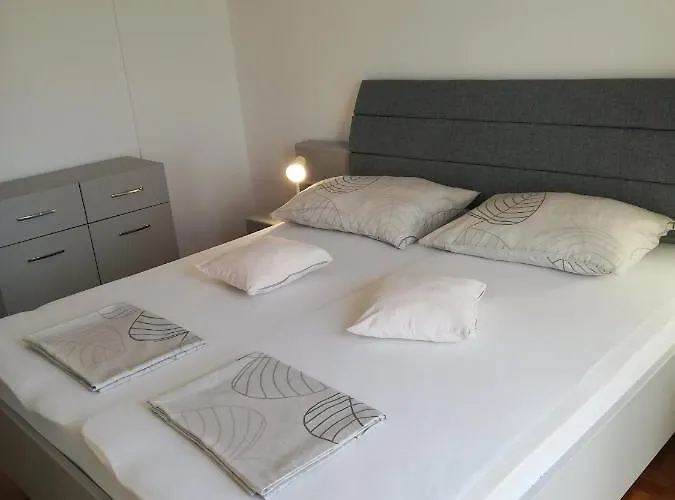 Slavka Apartament Primošten